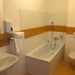 米尔林酒店 Zavar